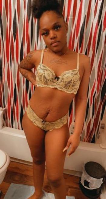 Fattkaty, 26  female escort, Wichita