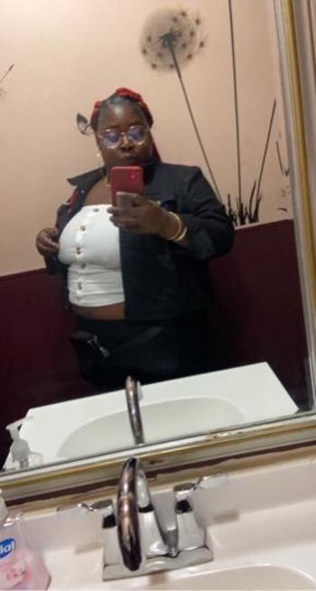 Lexii, 25  female escort, Wichita