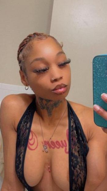 Wintaa, 23  female escort, Wichita