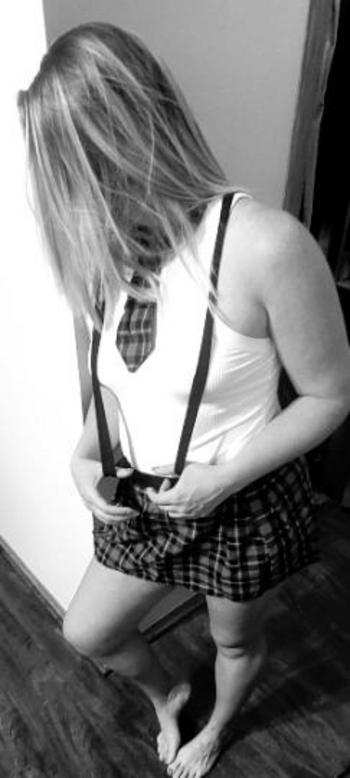 Red Savage , 28  female escort, Wichita