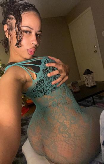 Mia, 20  female escort, Wichita