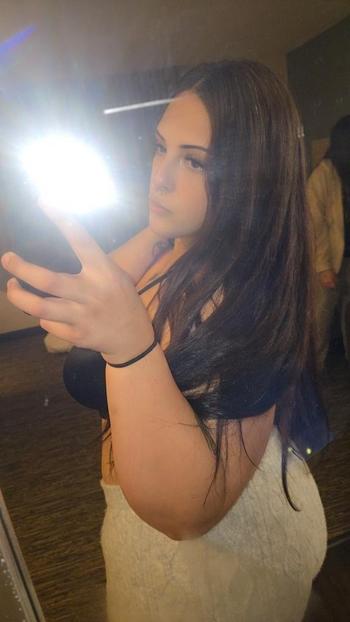 Bambi/luna, 21  female escort, Wichita