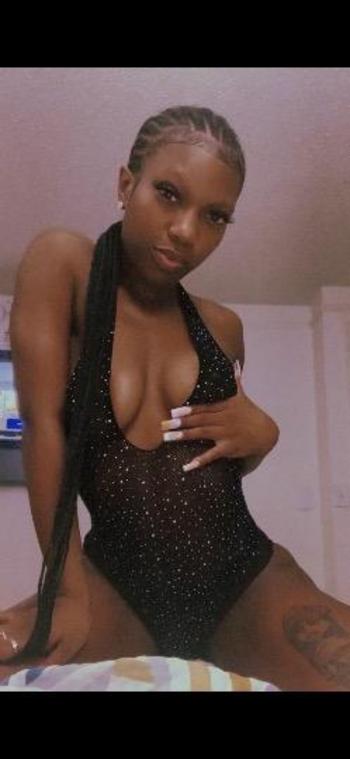 Trust, 27  female escort, Wichita