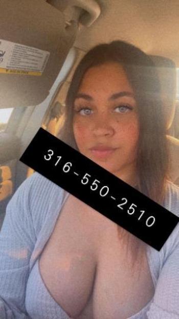 Ashley, 26  female escort, Wichita