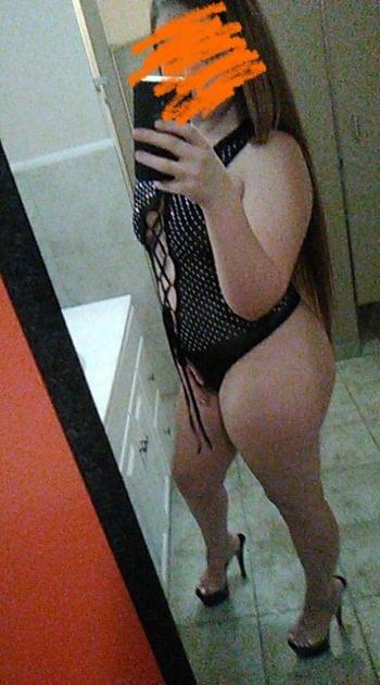 Isabelle , 28  female escort, Wichita