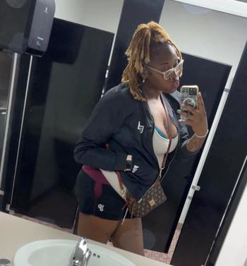Nene, 26  female escort, Wichita