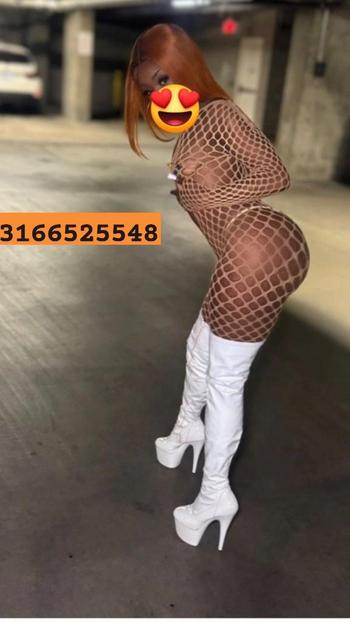 Tati, 23  female escort, Wichita