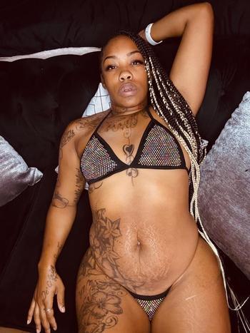 682-205-0335, 28  female escort, Wichita