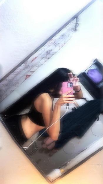 Nanaa, 22  female escort, Wichita