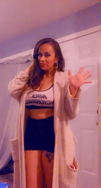 3163003943, female escort, Wichita